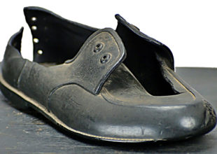 Thumbnail for the post titled: Zapato plástico